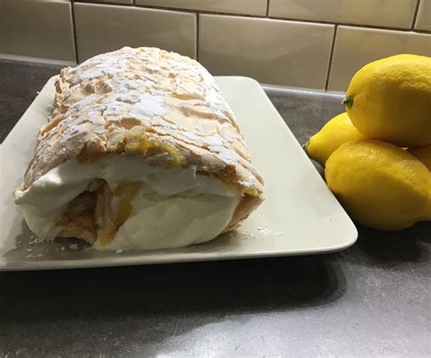 Refreshing Lemon Roulade : 5 Steps - Instructables