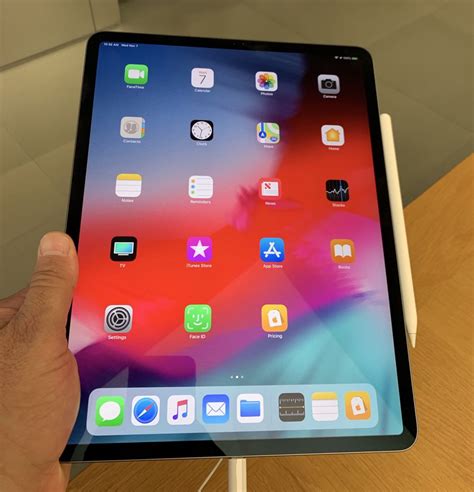 We take a hands-on look at Apple's new iPad Pro - Tech Guide