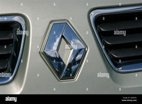 Renault car badge Stock Photo - Alamy