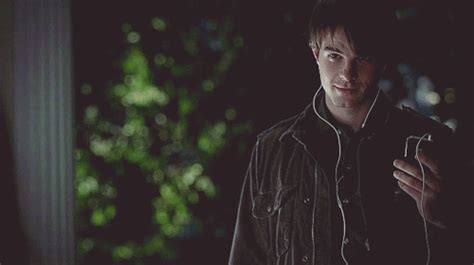 kol mikaelson gifs Page 4 | WiffleGif