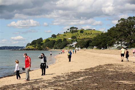 Climate change pushes New Zealand to warmest recorded winter | AP News