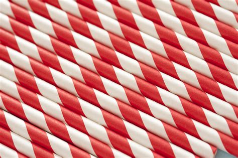 Free Stock Photo 12688 Closely packed red and white straw background | freeimageslive