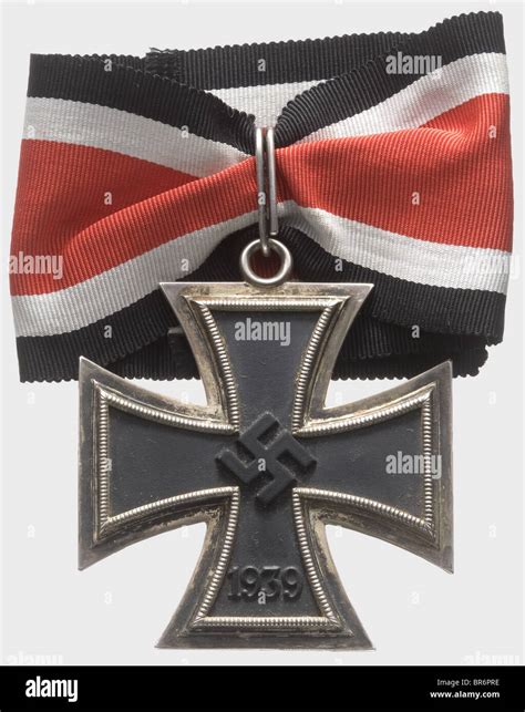 A Grand Cross of the Iron Cross 1939., Blackened iron core with rim ...