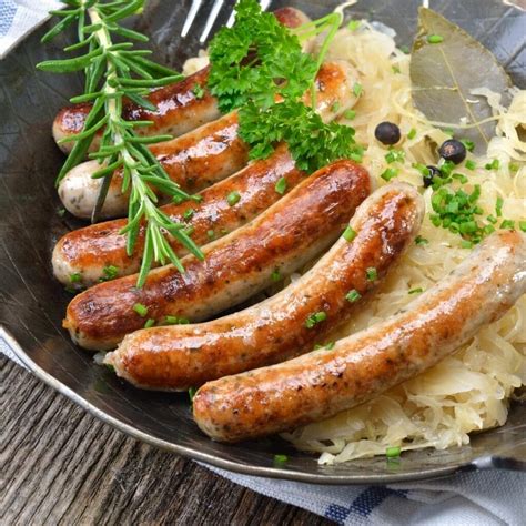 How To Cook Bratwurst German Recipe - Cooking Frog