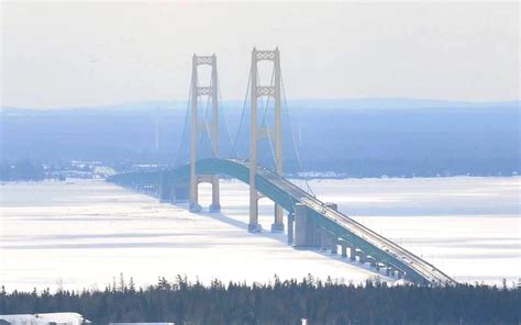 Mackinaw City, St, Ignace and Mackinac Bridge Winter Flight