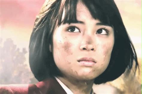 Suzu Hirose High School Girl GIF – Suzu Hirose High School Girl Dust – GIFs entdecken und teilen