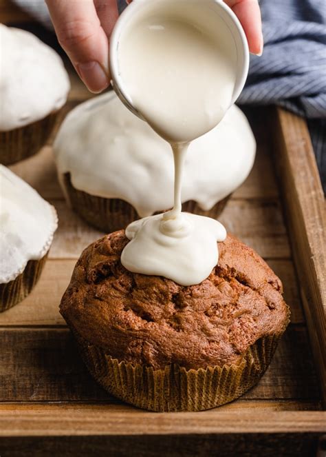 Cream Cheese Glaze for Cakes and Baked Goods - Striped Spatula