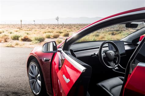 Elon Musk Announces Specs for Tesla Model 3 Performance Variant | Automobile Magazine