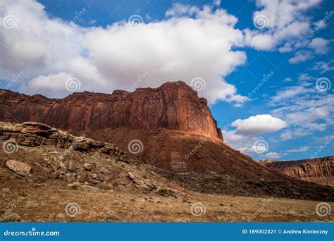 Iconic Utah Buttes and Mesas Stock Image - Image of clouds, cloudscape ...