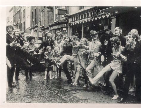 London town in the swinging sixties. | Swinging london, Vintage london, London history