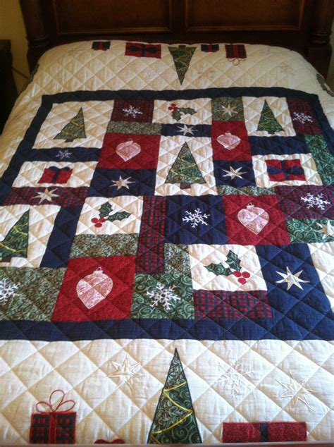 Lancaster County Amish Made Christmas Twin / Full Quilt or Throw #369 ...