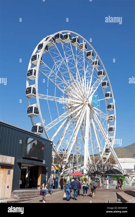 Cape town waterfront ferris wheel hi-res stock photography and images ...