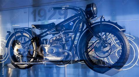 Old BMW Boxer motorcycle from 1929 behind a glass pane in the BMW Museum in Munich Stock Photo ...