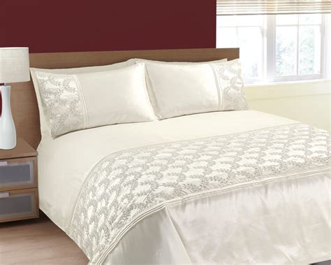 Single Size Luxurious Sparkling Sequins and Embroidered Cream Duvet ...