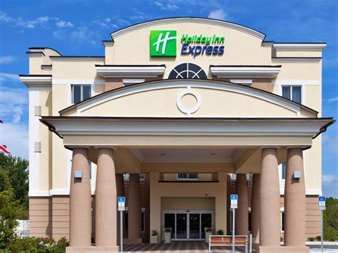 Affordable Crystal River, Florida Hotels | Holiday Inn Express Crystal ...