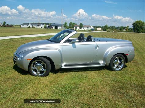 2004 Ssr Convertible Truck - Silver