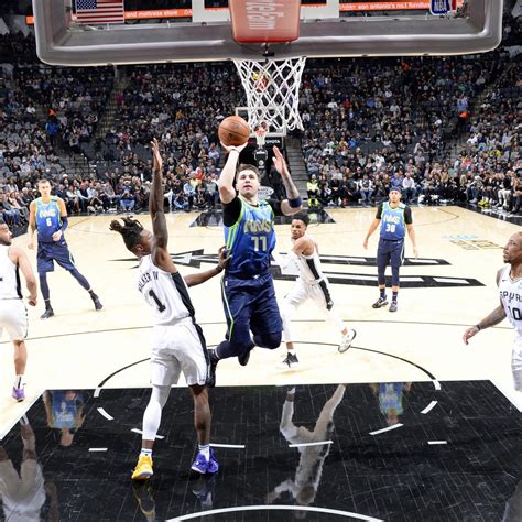 Luka Doncic, Kristaps Porzingis Shine as Mavericks Beat Spurs | News ...