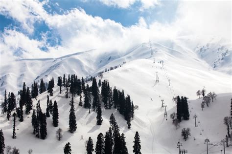 Gulmarg Tourism | Gulmarg Tourist Places | Gulmarg Travel Guide | Gulmarg Weather | Gulmarg ...