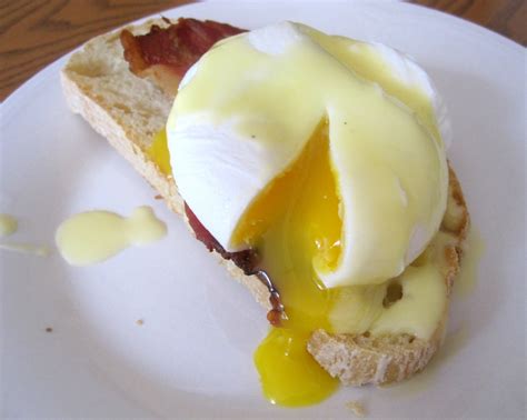 Big, Bold, Beautiful Food: Eggs Benedict