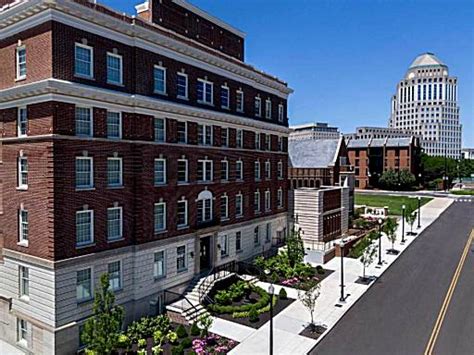 Top 10 Luxury Hotels in Cincinnati - Sara Lind's Guide 2024