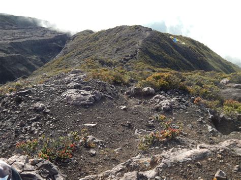 Day 34: Touching the summit of Gunung Kerinci | Splinter's Paradise