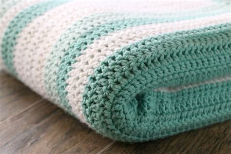 Learn to Crochet: 7 Easy Double Crochet Patterns - The Birch Cottage