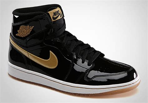 Air Jordan 1 Retro High OG - Black - Metallic Gold - SneakerNews.com