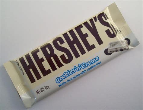 Hershey's Cookies n Cream Bar 40g, American White Chocolate Bar, Qty 2 ...