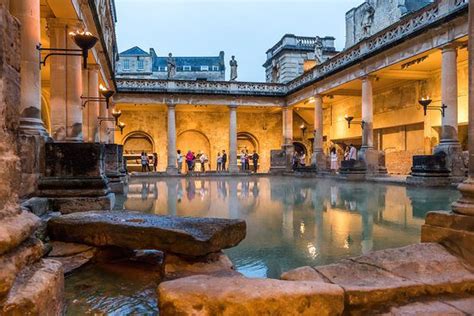 Top 10 Fun Facts About the Roman Baths - Discover Walks Blog