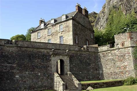 Dumbarton Castle: a brief history - Truly Edinburgh