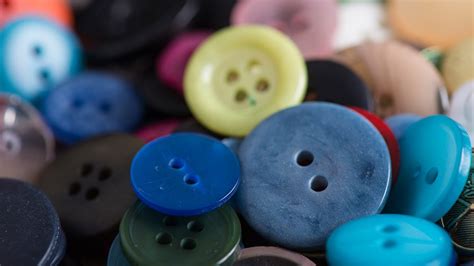 7 Types of Buttons Commonly Used in Dresses - Quick Stitch