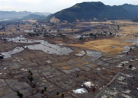 🔥 Near the coast of Sumatra, Indonesia: A village destroyed by the ...