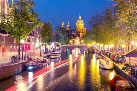 De Wallen in Amsterdam - A Legendary Red Light District in Central Amsterdam – Go Guides