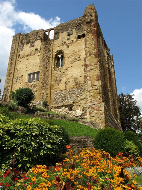 Guildford Castle © Andy Beecroft :: Geograph Britain and Ireland