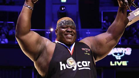 Cheick "Iron Biby" Sanou Sets New Log Lift World Record of 230 Kilograms | BarBend