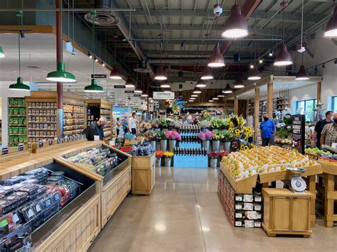 Siteline | Inside the Impressive New Bristol Farms Supermarket