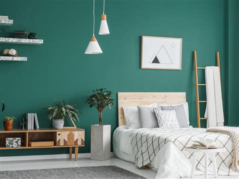 How To Decorate A Bedroom Wall With Paint | www.resnooze.com