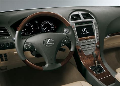 2010 Lexus ES 350 Interior