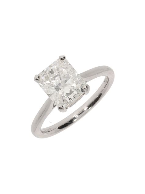 Platinum Four Claw Radiant Cut Diamond Solitaire Ring | Kendalls