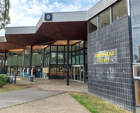 Bientôt la fin de la vieille bibliothèque universitaire du campus de Mont-Saint-Aignan