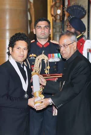 Sachin Tendulkar receives the Bharat Ratna | Cricket Country