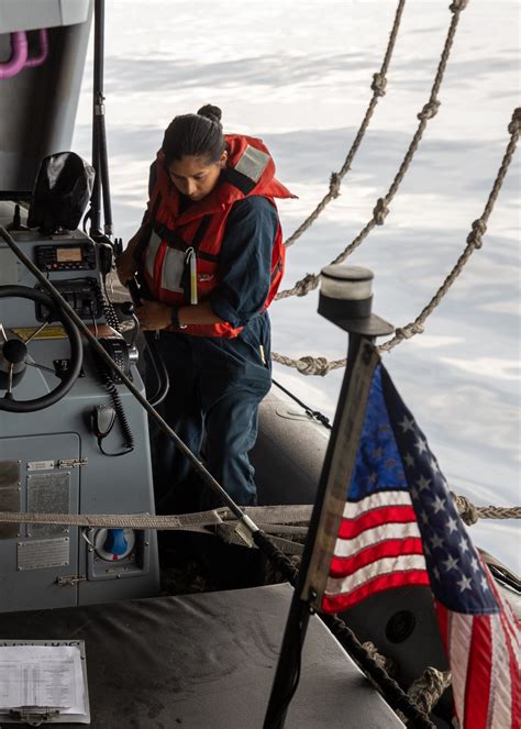 DVIDS - Images - Daily operations aboard USS George H.W. Bush [Image 1 ...