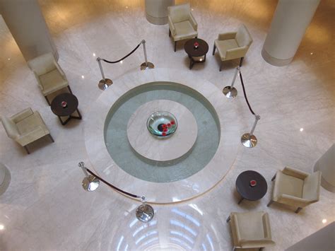 Trident BKC - Looking down the tower | Trident Hotel, Bandra… | Flickr