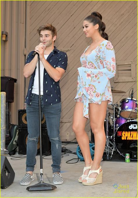 Kira Kosarin & Jack Griffo Celebrate 100 Episodes of 'The Thundermans' | Photo 1097238 - Photo ...