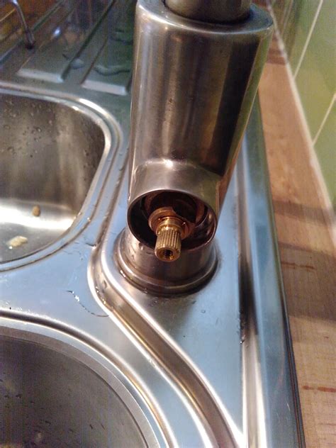 plumbing - How to remove tap valve within shroud (Franke ascona mixer ...