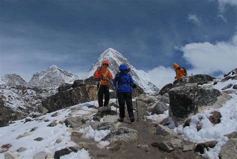 MOUNTAINEERING & TREKKING – Dhanraj Tours And Travels