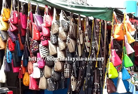 Shopping Stop Ban in Malaysia for China Tourist