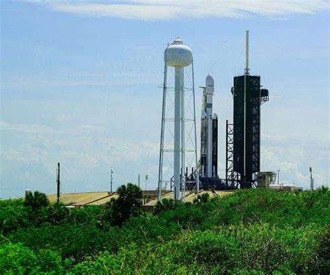 Heavy thunderstorms force SpaceX to delay launch of Falcon Heavy rocket