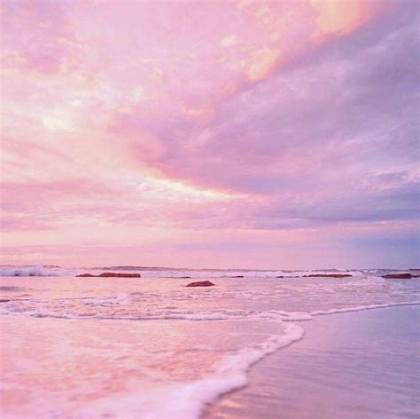 pink beach aesthetic