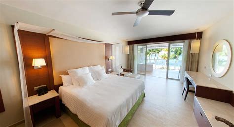 Barceló Bávaro Palace – Punta Cana – BavaroPalace.com® All Inclusive Resort Bavaro Beach ...